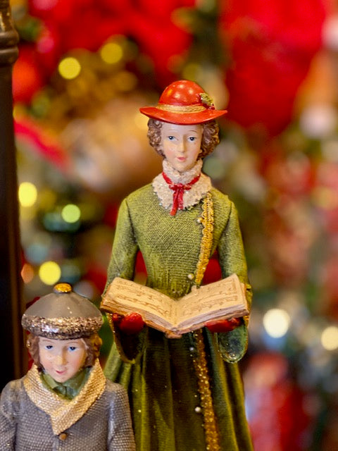 Victorian 5 Piece Set of Carolers SEM400