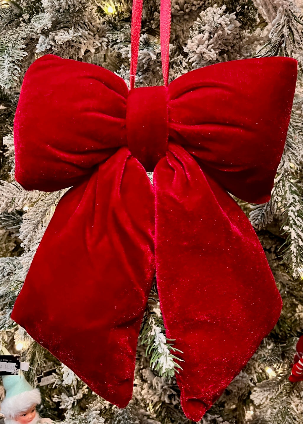 Burgundy Velvet Bow Hanging SNE606