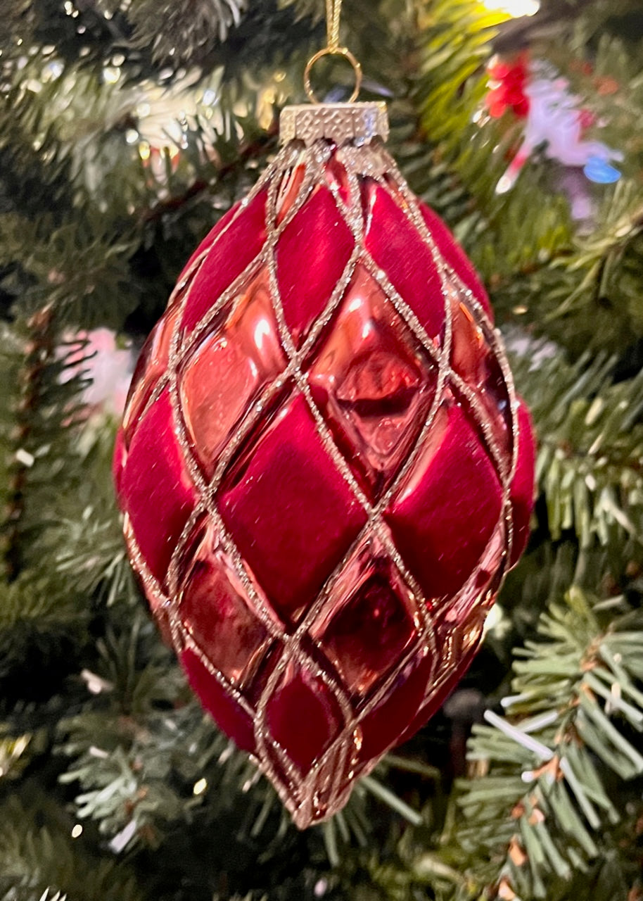 BURGUNDY VELVET HARLEQUIN GLASS TEARDROP ORNAMENT SPQ041