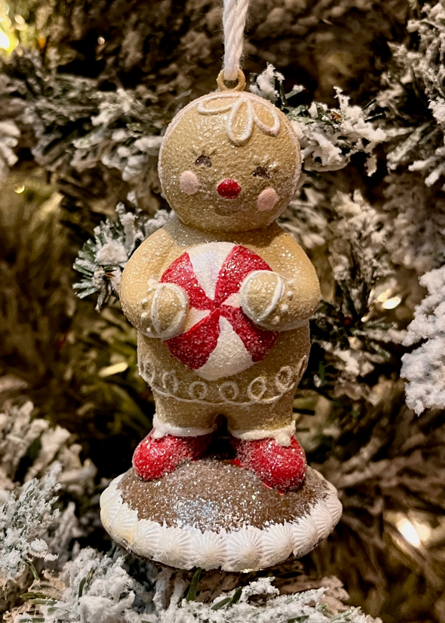 Gingerbread Man with Candy Hanging Ornament SSW416