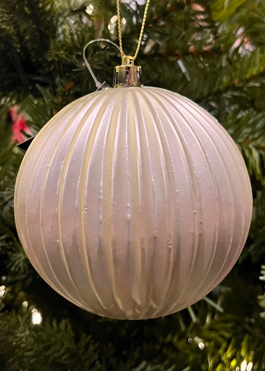 10CM CHAMPAGNE RIBBED SHATTERPROOF ORNAMENT SVN133