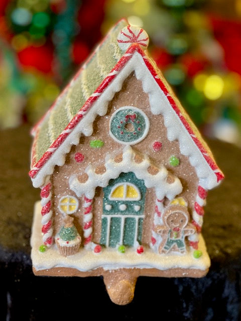 Gingebread House with Gingerman Stocking Holder SWL443