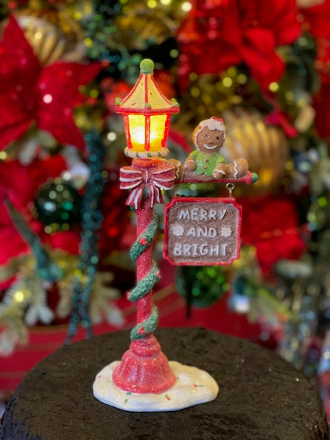 Gingerbread Lampost SWL464