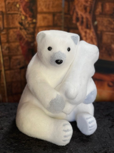 POLAR CUDDLING BEAR & CUB