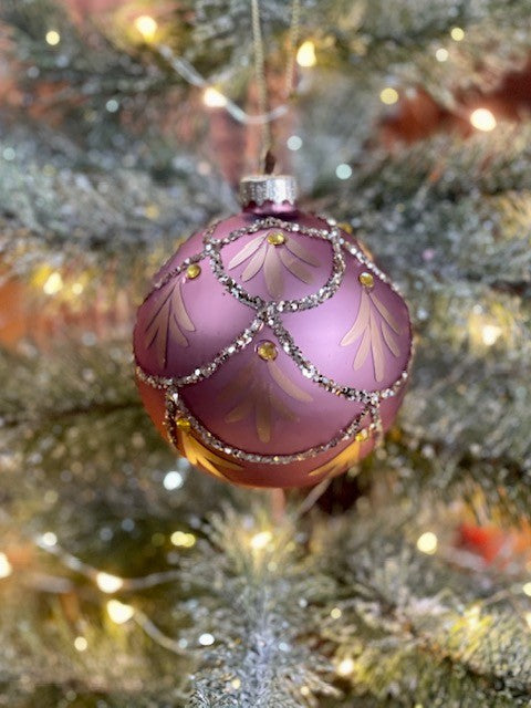 DARK PINK SWAG ROUND ORNAMENT GQAM143
