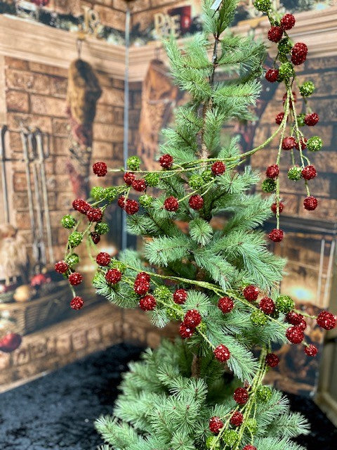 RED/GREEN BALL GARLAND GGF300