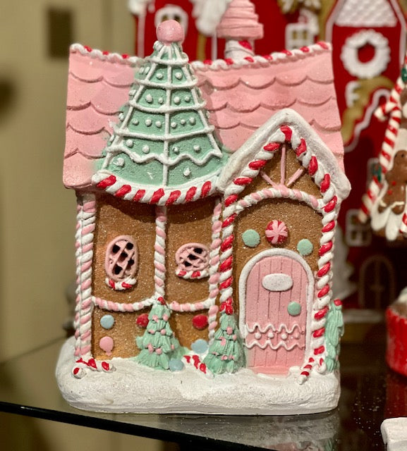 GINGERBREAD CANDY HOUSE BXD017