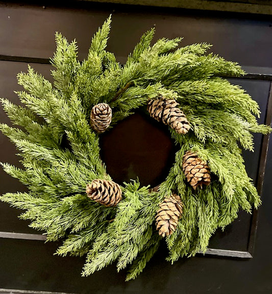 JUNIPER WREATH WITH PINECONES CXK002