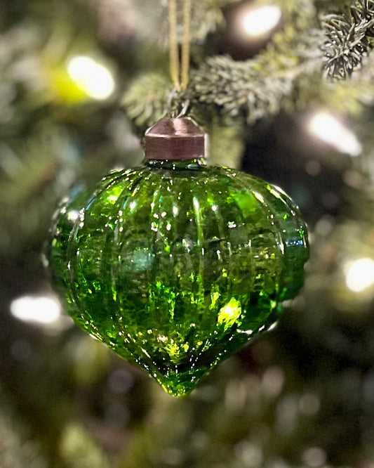 ANTIQUE GREEN ONION GLASS ORNAMENT DXR011