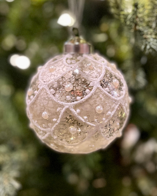 MERCURY SCALLOPED ROUND GLASS HANGING ORNAMENT DXK030