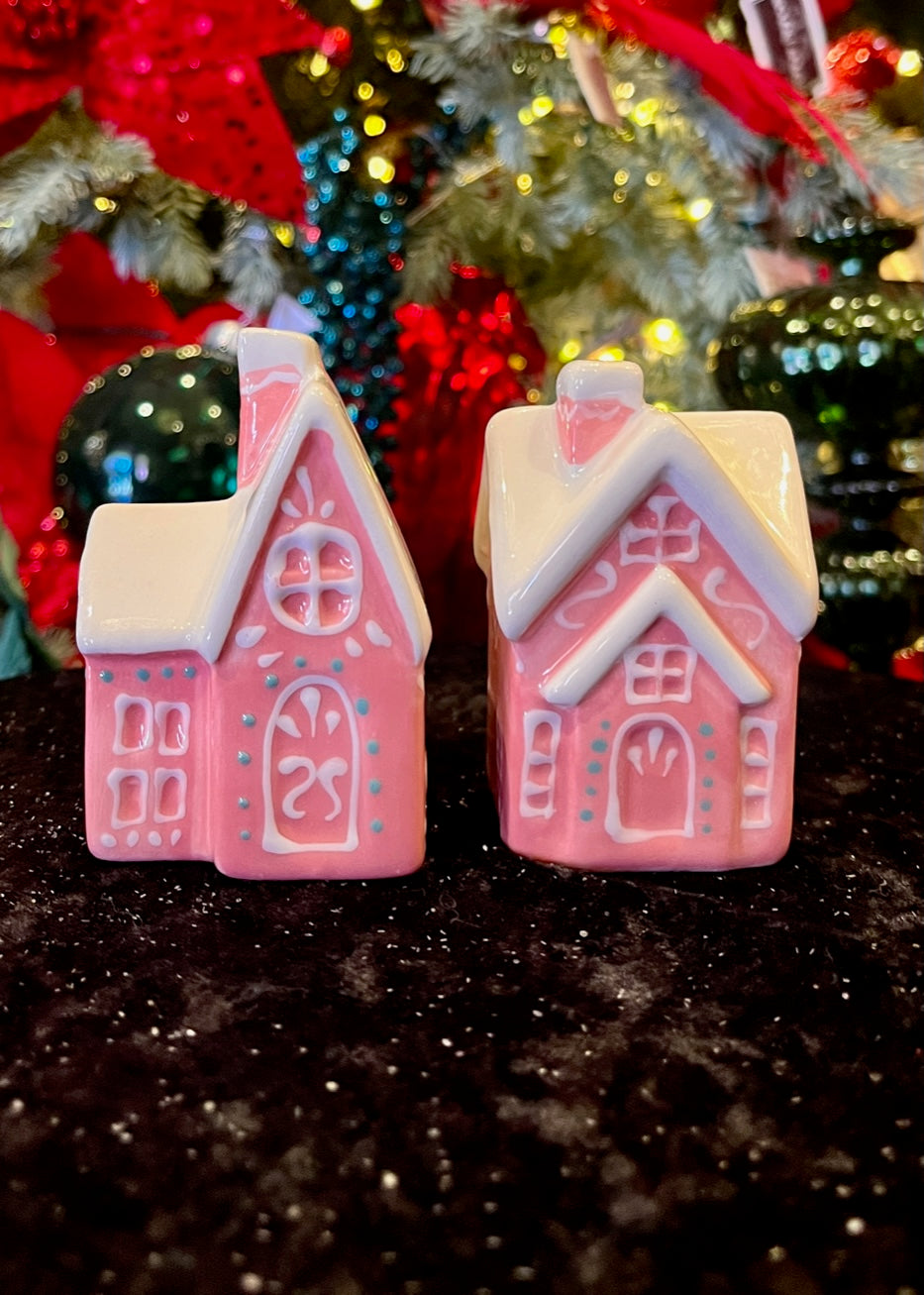 CERAMIC PINK HOUSE SALT AND PEPPER SHAKERS ECV004