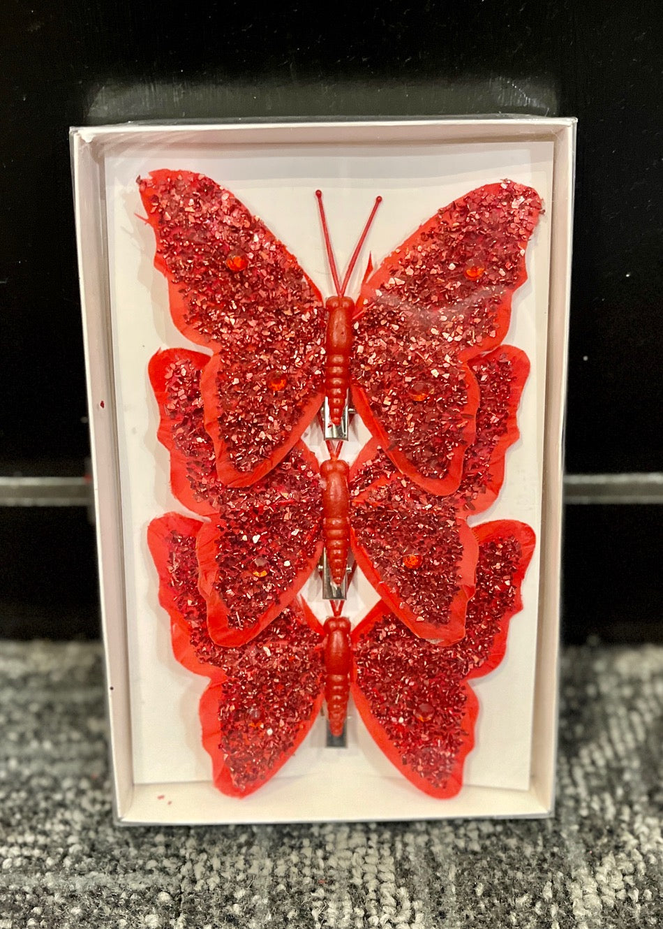 3 PACK BURGUNDY CLIP ON BUTTERFLIES ECY013