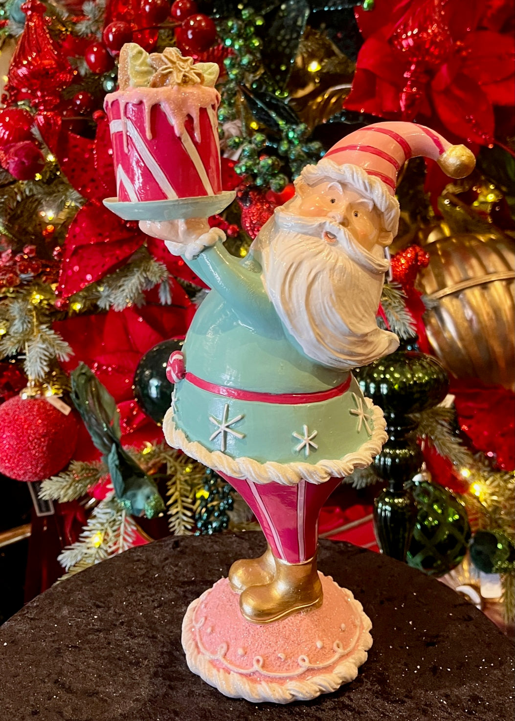 CHEEKY SANTA WITH CAKE EXV102