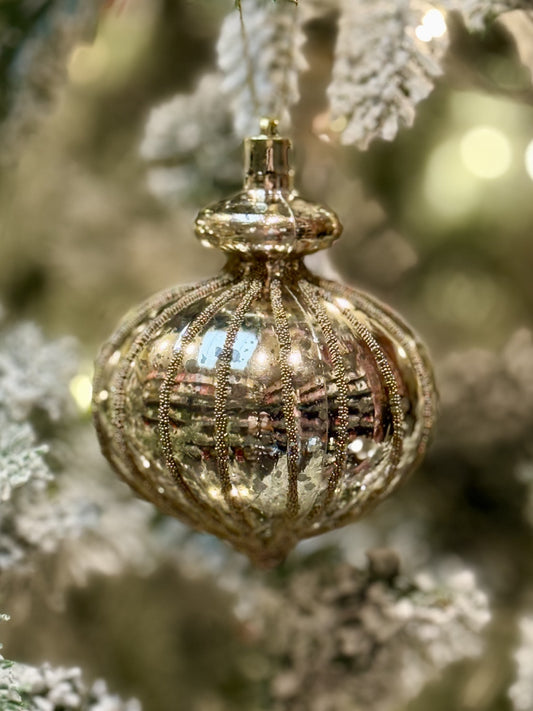 CHAMPAGNE MERCURY ONION BAUBLE EXE014