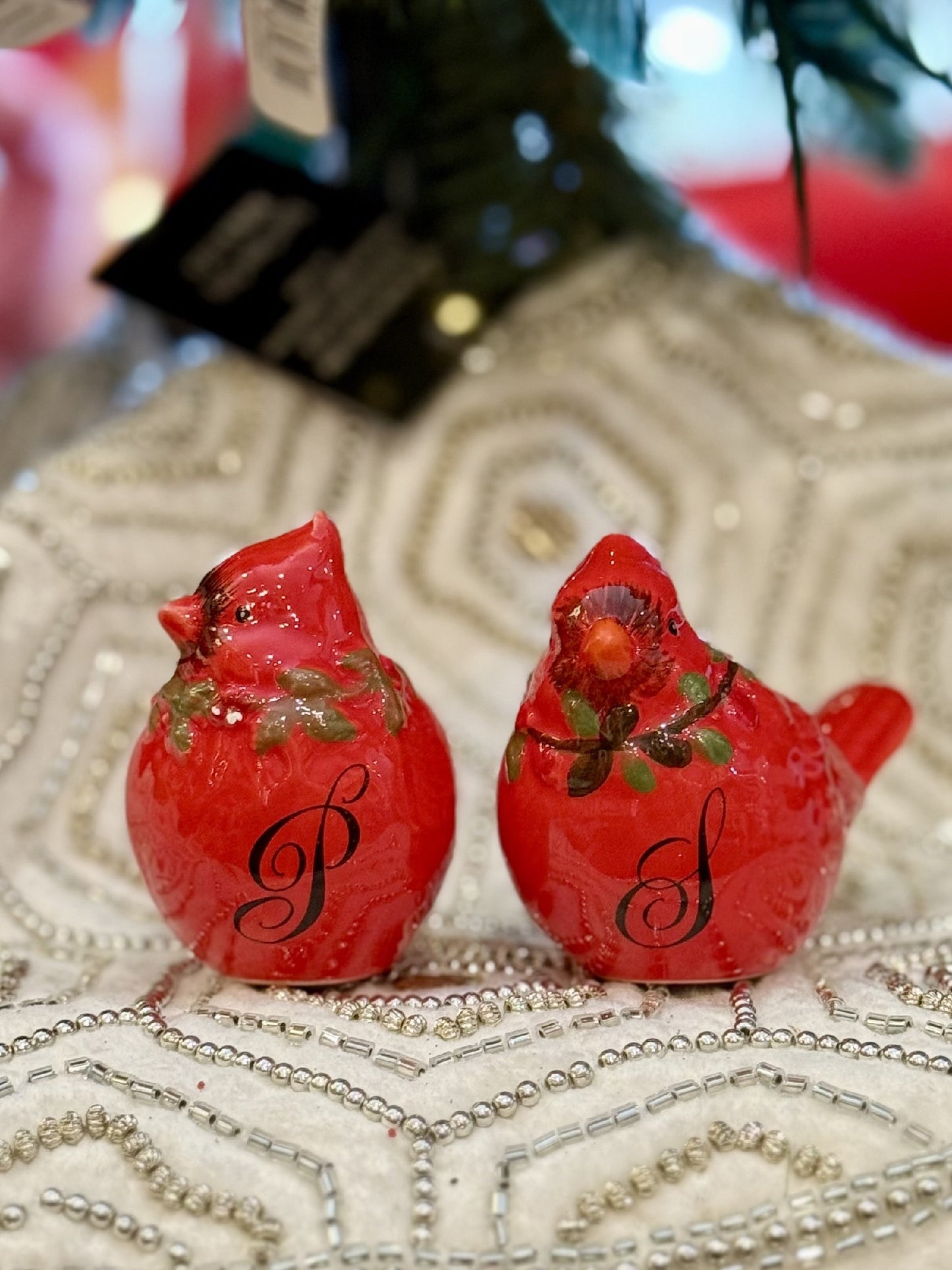 CARDINAL SALT AND PEPPER SHAKERS ECA022