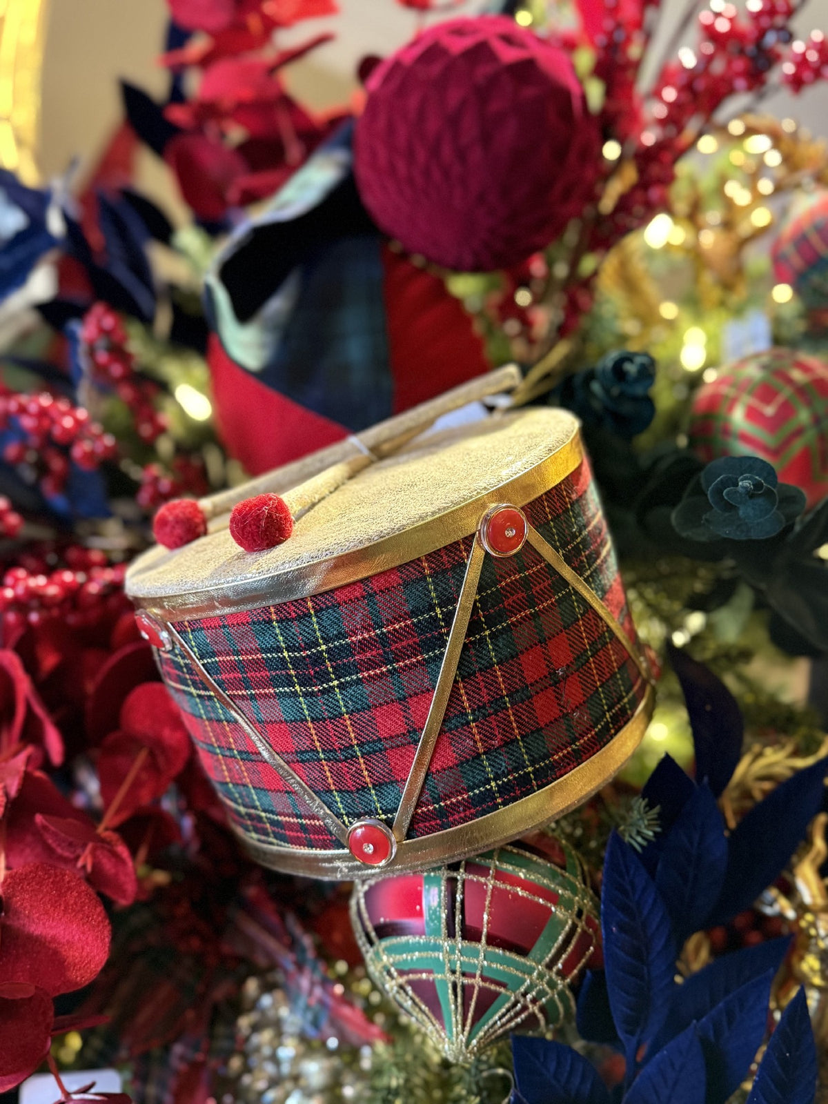 HANGING TARTAN DRUM FCM076