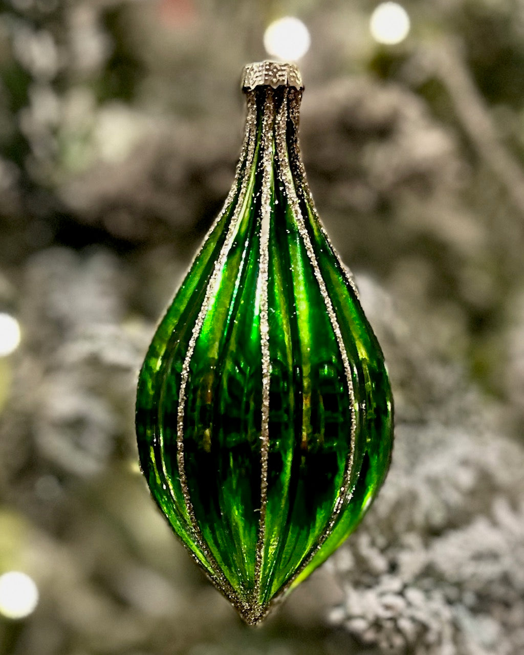 GREEN GLASS DROP FINIAL HANGING ORNAMENT RAM298
