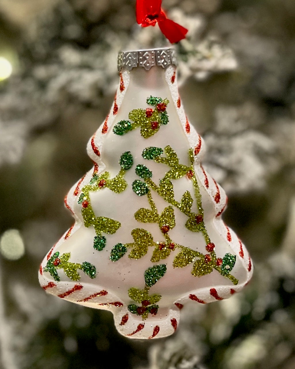 TREE FOLIAGE GLASS HANGING ORNAMENT RAM402
