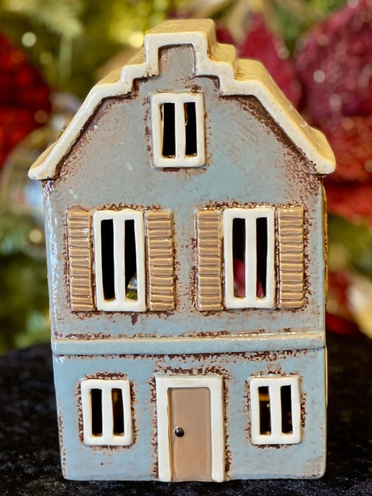 ALSACE TEA LIGHT BLUE HOUSE WITH SHUTTERS YA0047