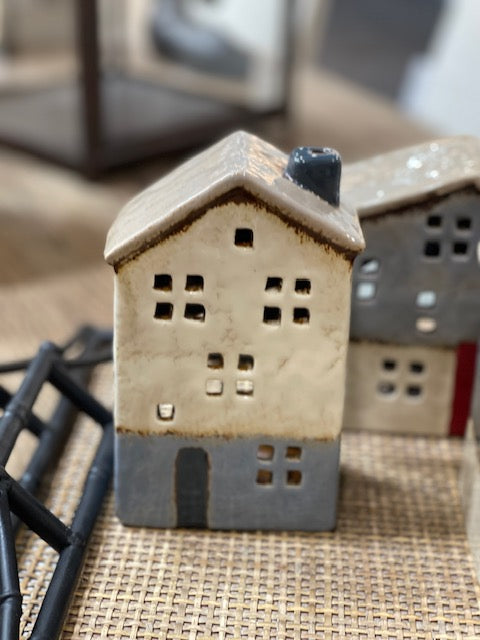 SAINT MALO SEASIDE VILLAGE BLUE WITH CREAM ROOF TEALIGHT HOUSE YA0079