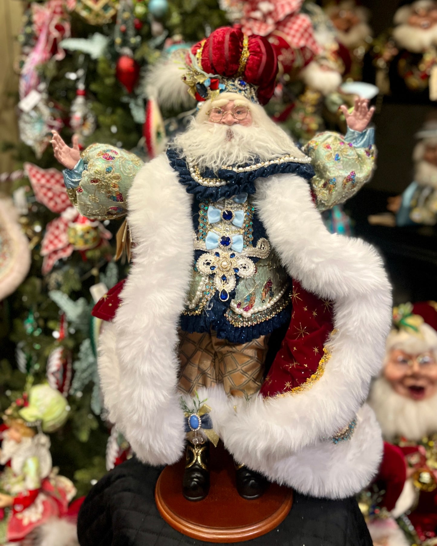 MARK ROBERTS 22 INCH JOYEUX NOEL SANTA 51-44950