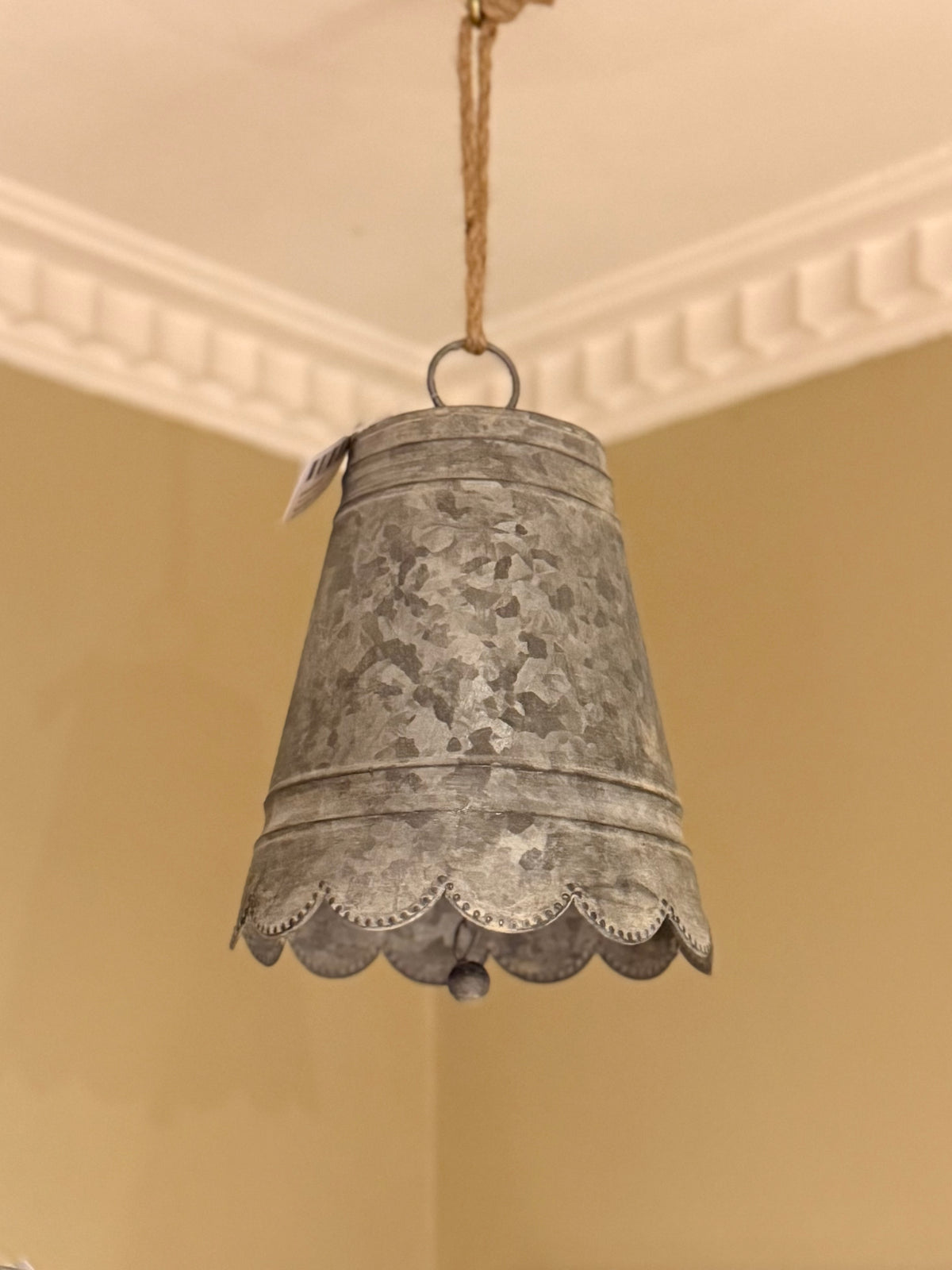 Anvers Scalloped Zinc Bell Small PPX261655