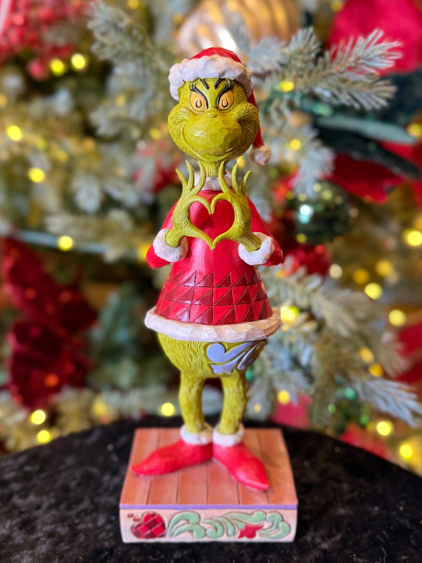 JIM SHORE GRINCH - GRINCH WITH HEART HANDS 6017062