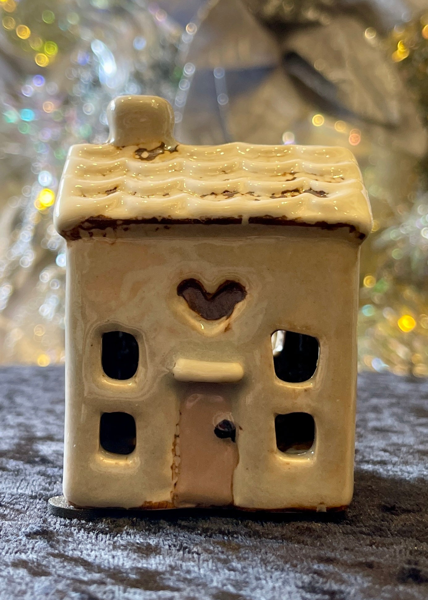 STONEWARE VILLAGE TEALIGHT HOUSE - LITTLE BEIGE HOUSE LH066