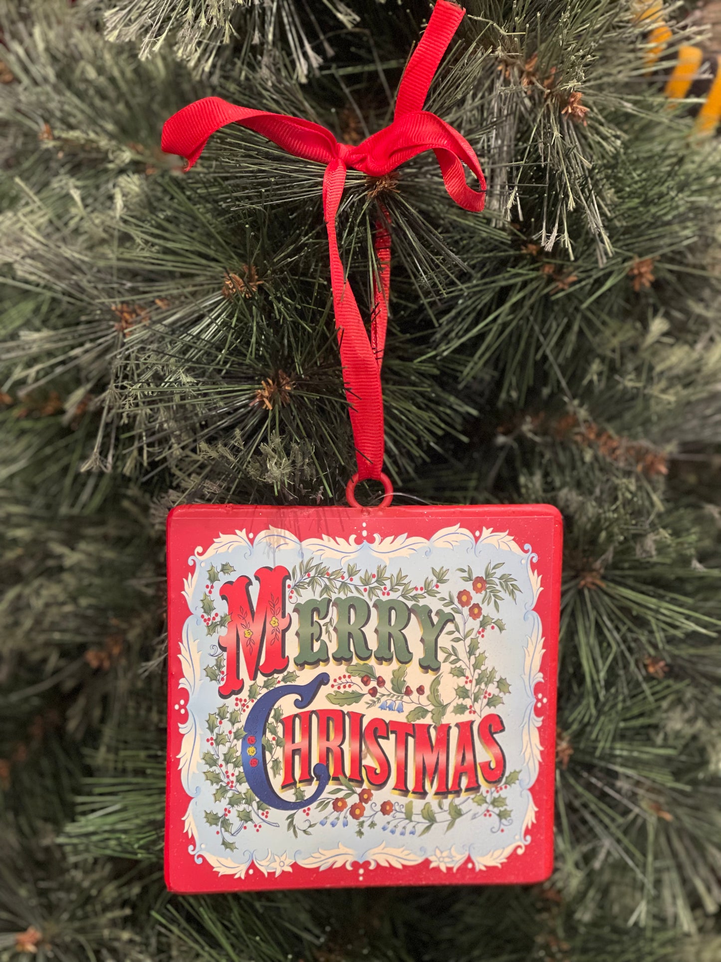TRADITIONAL MERRY CHRISTMAS METAL HANGING ORNAMENT 4536583