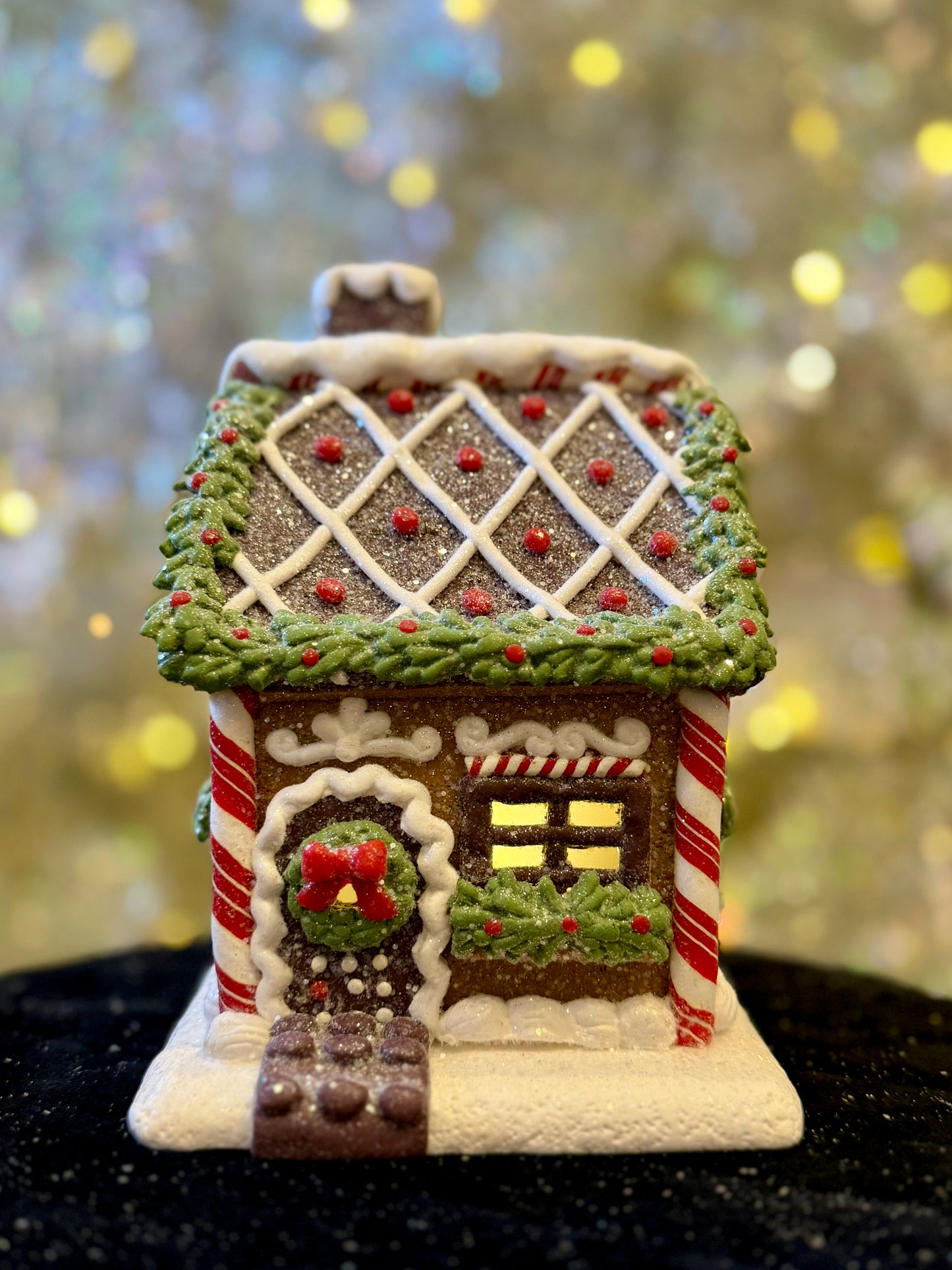 CHOCOLATE GINGERBREAD WITH CANDY CANES LED HOUSE 4516668