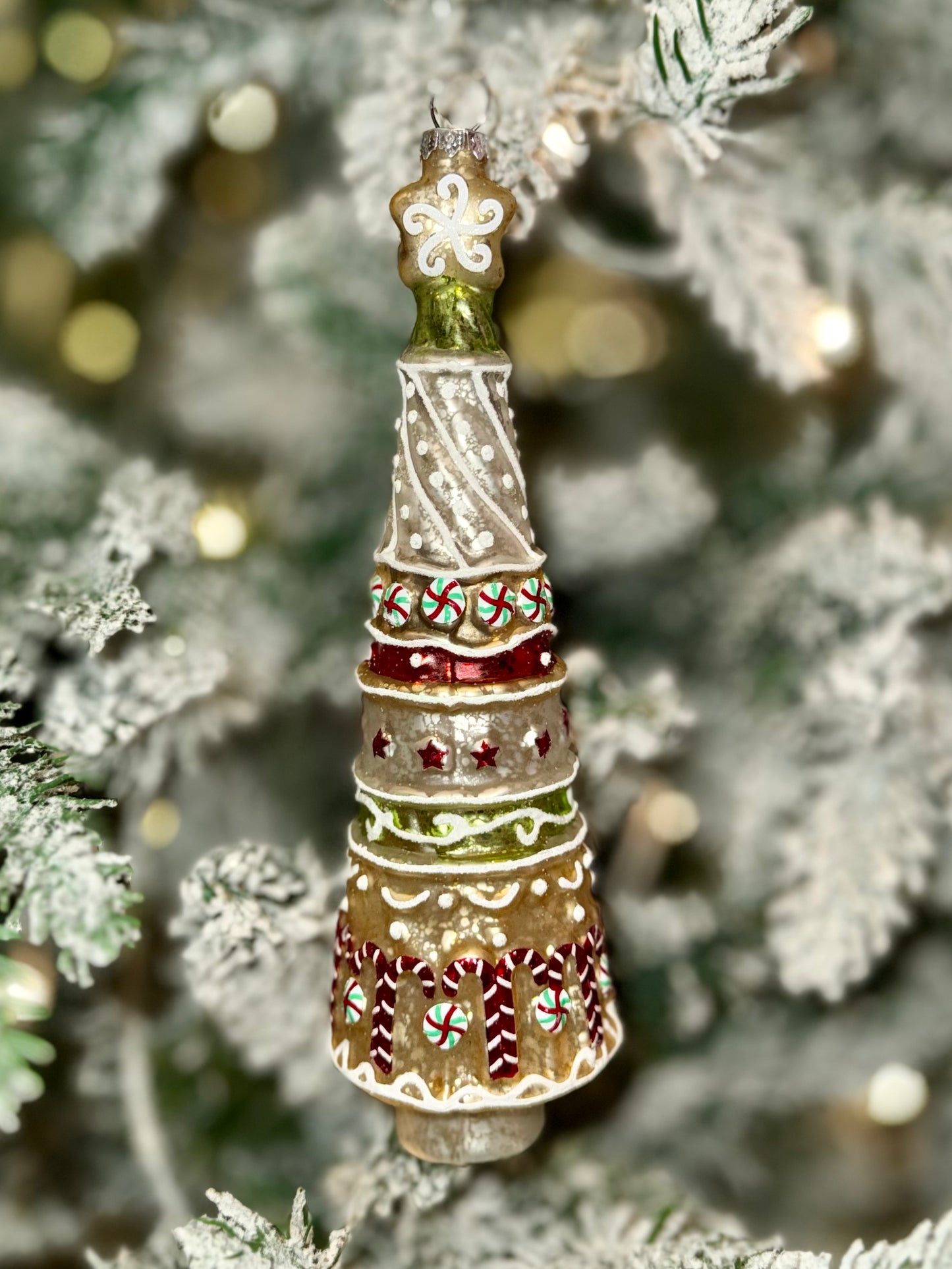 GINGERBREAD GLASS TREE ORNAMENT 4520863