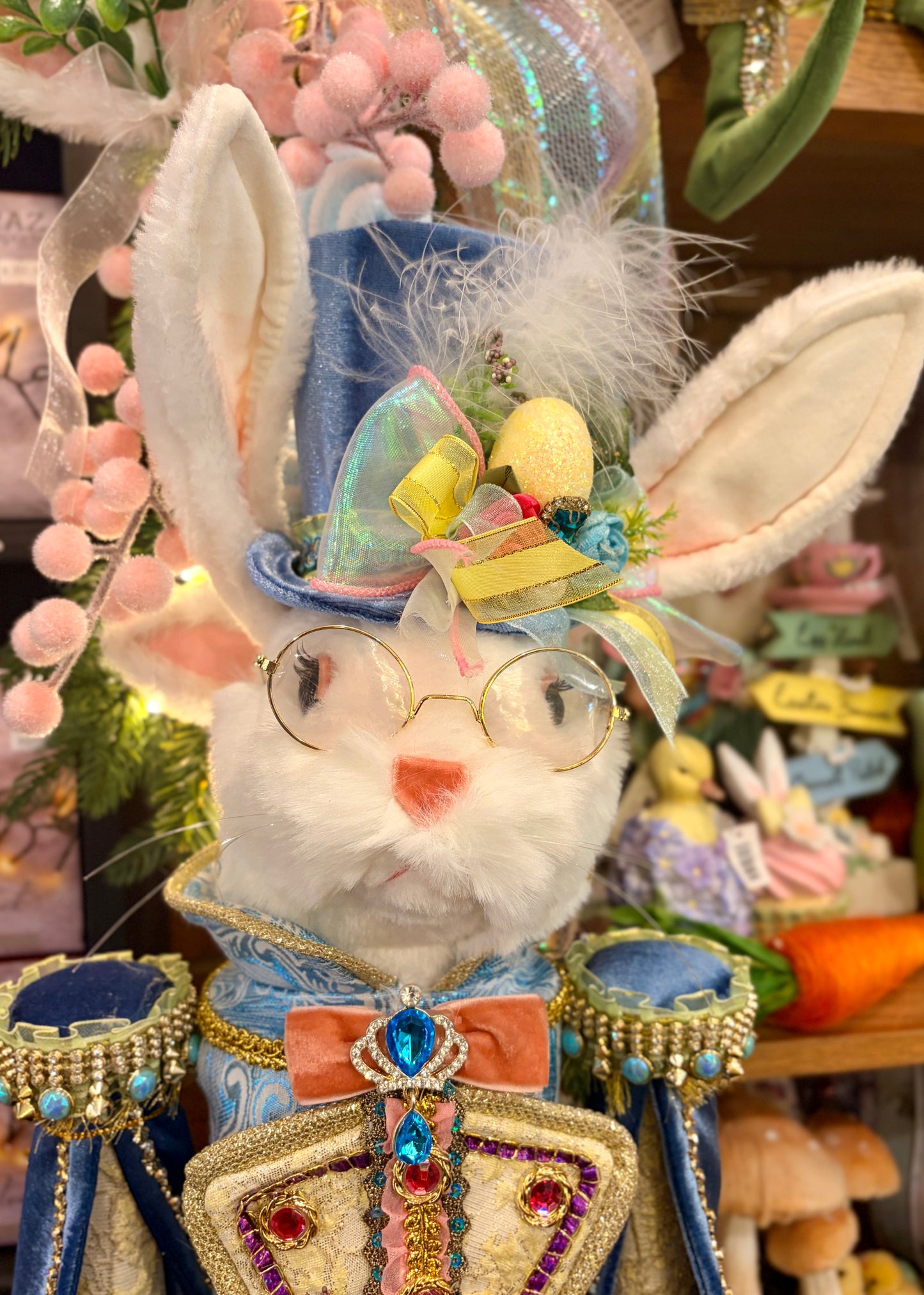 MARK ROBERTS - MEDIUM BUNNY NUTCRACKER YELLOW 51-63914