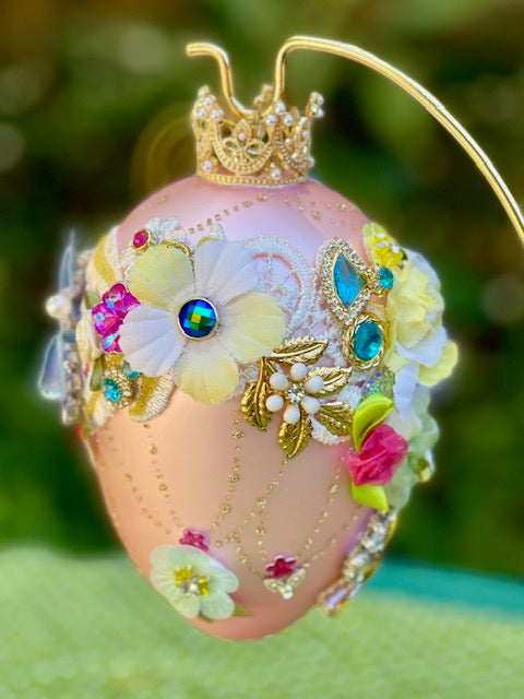 MARK ROBERTS FABERGE EGG 7 INCH JEWEL PALE PINK ORNAMENT 36-44206