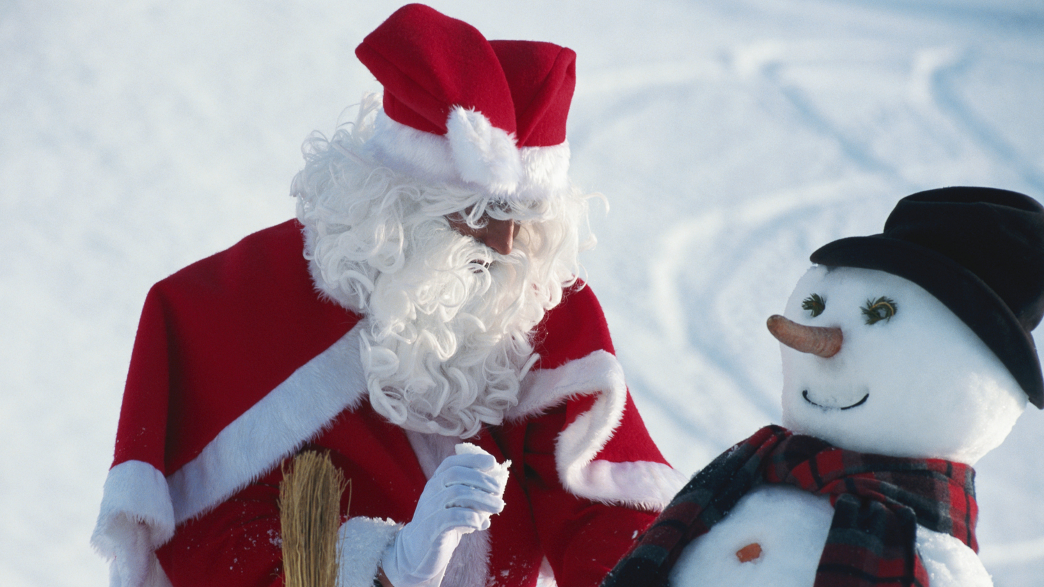 SANTAS & SNOWMAN