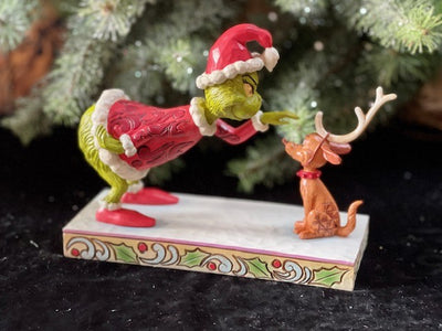 JIM SHORE GRINCH COLLECTION - THE GRINCH PATTING MAX 6008889
