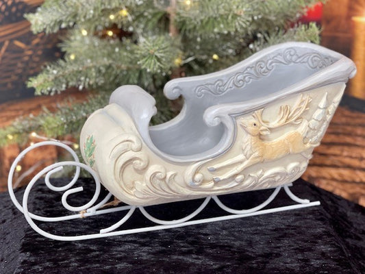 JIM SHORE WHITE WOODLAND CENTREPIECE SLEIGH WITH DEER SCENE 6011622