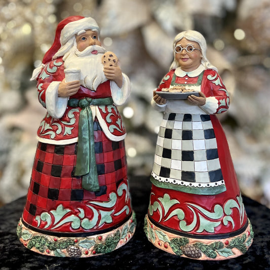 JIM SHORE - HWC HIGHLAND GLEN MR & MRS CLAUS SET OF 2 6012865