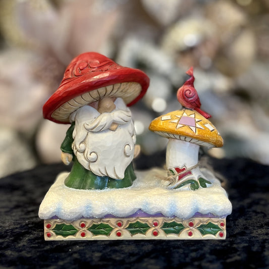 JIM SHORE HWC - GNOME SANTA WITH MUSHROOM 6013747