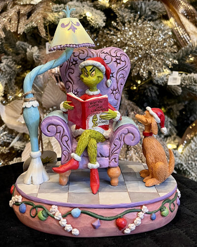 JIM SHORE LED GRINCH & MAX READING IN CHAIR 6015213