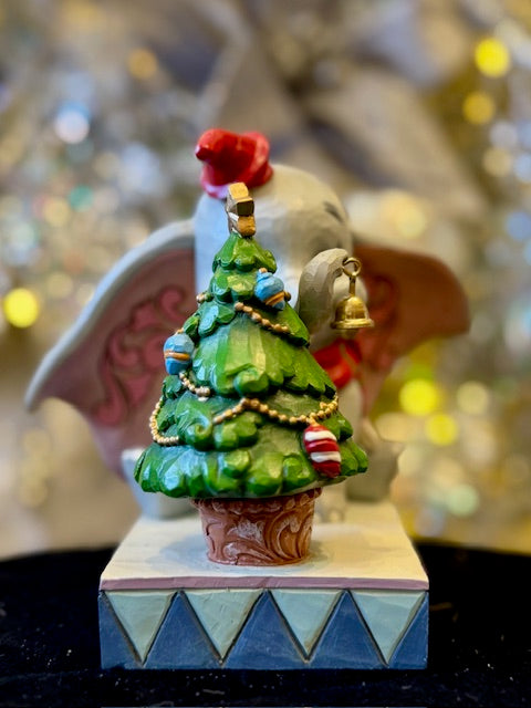JIM SHROE DISNEY TRADITIONS DUMBO WITH CHRISTMAS TREE 6016889