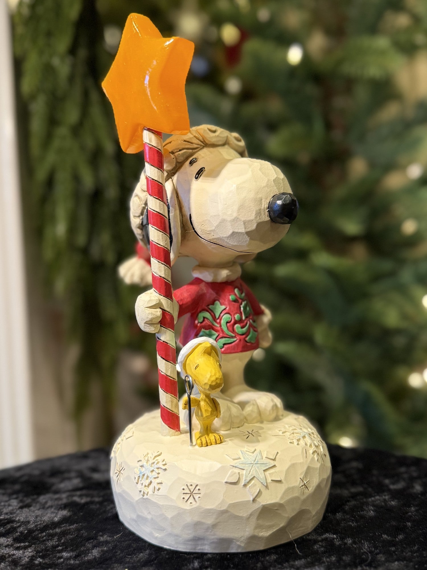 JIM SHORE - PEANUTS - SNOOPY WITH LIGHT UP STAR STAFF 6018684
