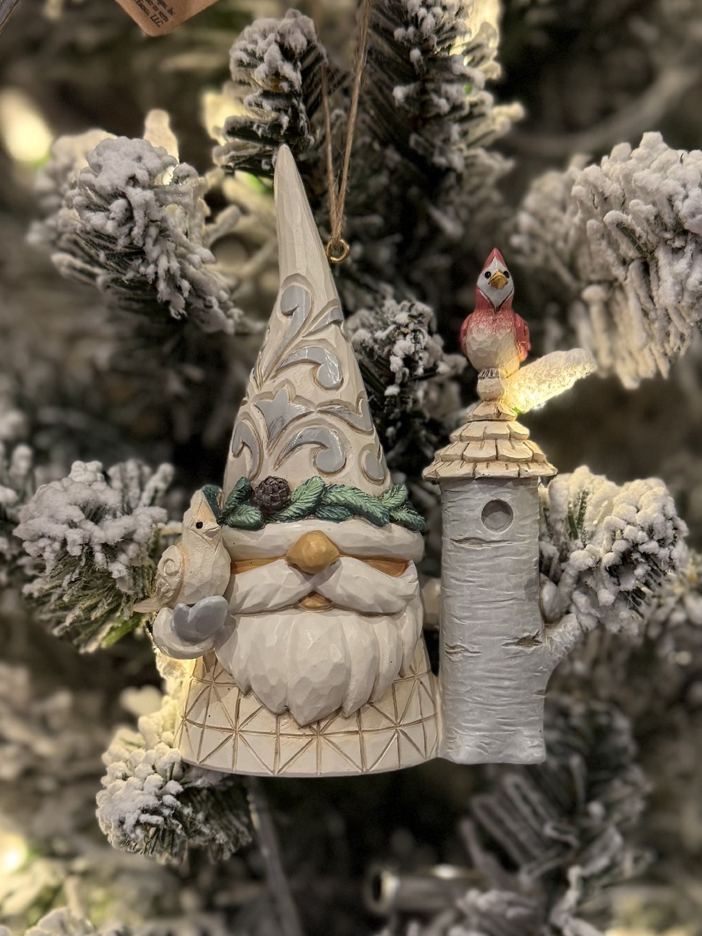 JIM SHORE HWC - WHITE WOODLAND GNOME WITH BIRDHOUSE HANGING ORNAMENT 6019320