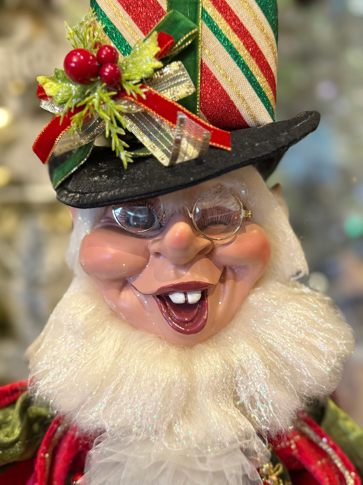 MARK ROBERTS - Medium Christmas Present Elf 51-64062