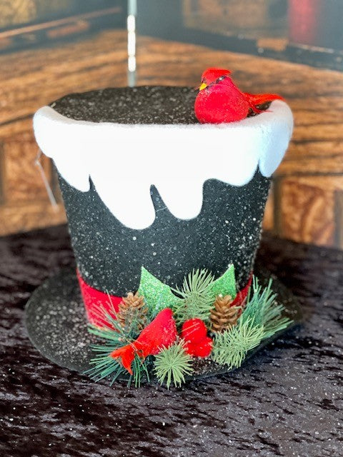 TOP HAT WITH SNOW & CARDINAL 9 INCH 4016123