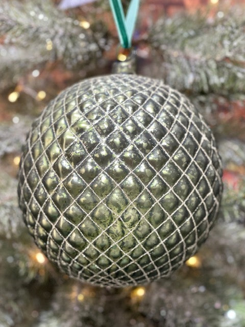 LARGE GREEN QUILTED GLASS 6INCH  ROUND HANGING ORNAMENT 4022885