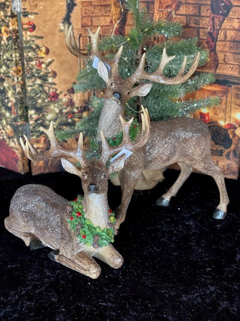 TARTAN TIDINGS SET OF 2 DEER WITH WREATHS 4011140