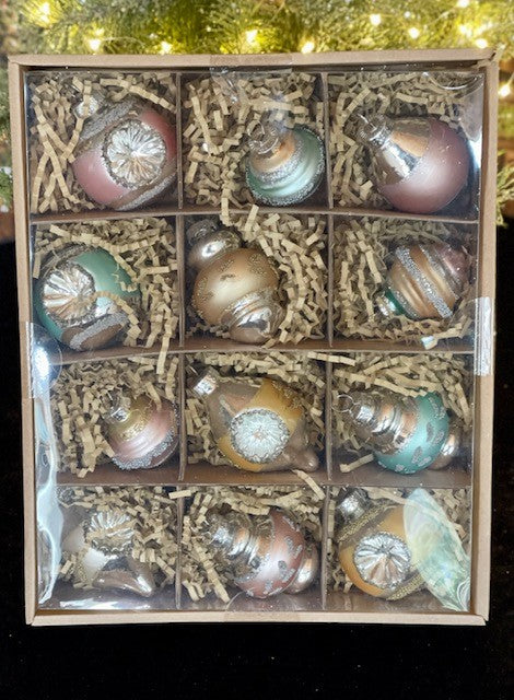 PASTEL VINTAGE BOX OF 12 GLASS HANGING ORNAMENTS