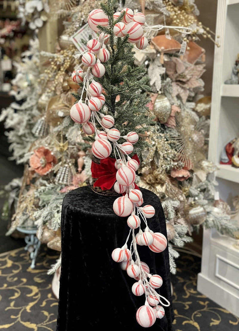 RAZ IMPORTS RED/WHITE PEPPERMINT FROSTED GARLAND G4116295