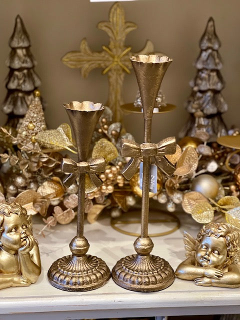 SET OF 2 BRASS BOW CANDLESTICKS 4559172