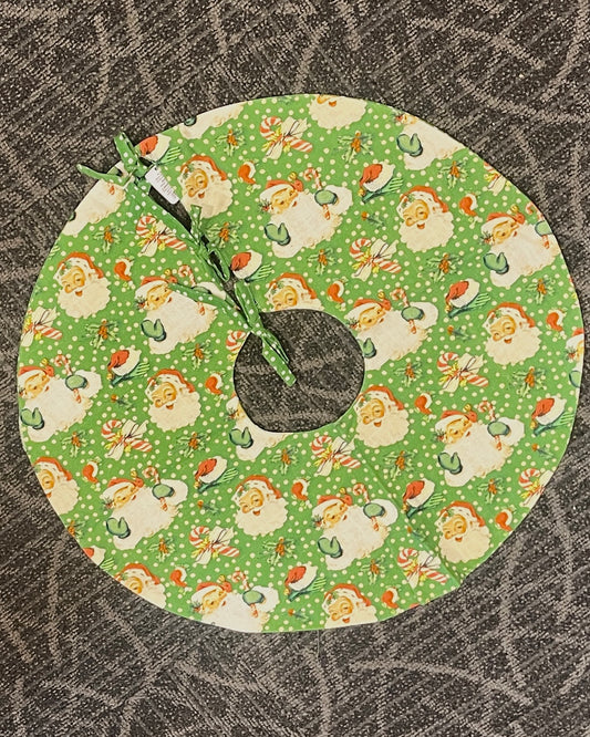 RETRO 24 INCH SANTA TREE SKIRT 4419415